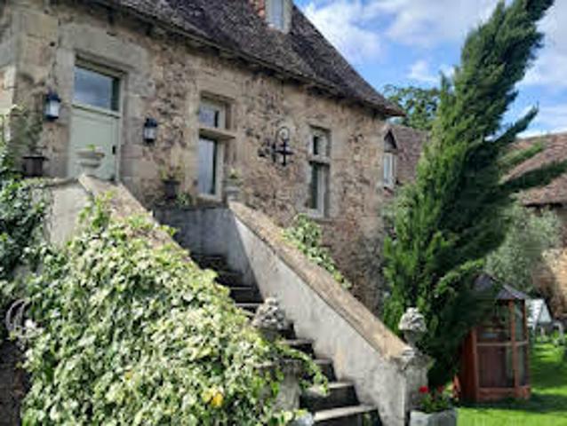 Propriété avec Piscine et Jardin