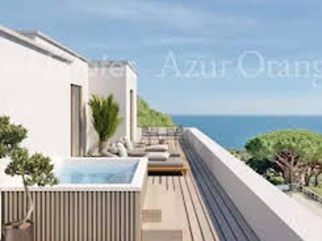 Propriété avec piscine et jardin