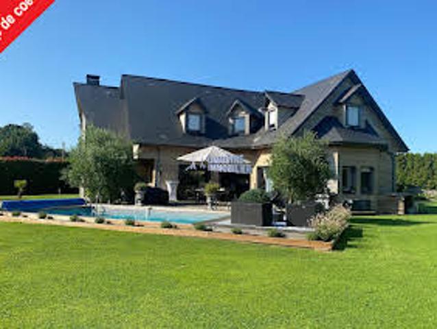 Propriété avec Piscine et Jardin