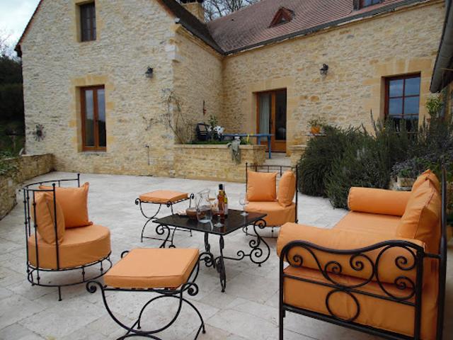 Propriété avec piscine et jardin