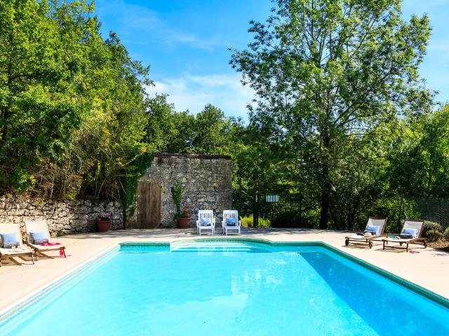 Propriete Avec Piscine Et Terrain De Tennis A 10 Minutes De. 210m² Montagnac sur Auvignon