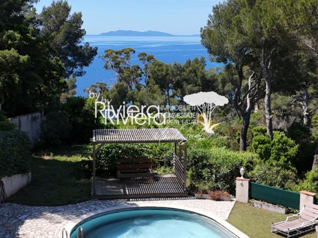 Propriété avec Piscine et Vue Mer !