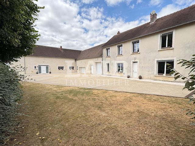 Propriété avec piscine
