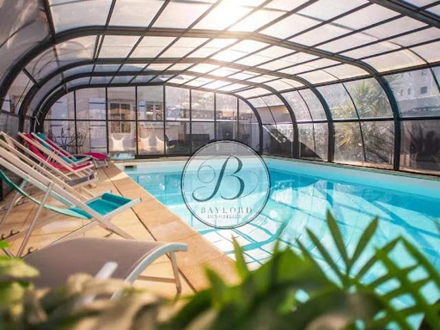 Propriété avec piscine