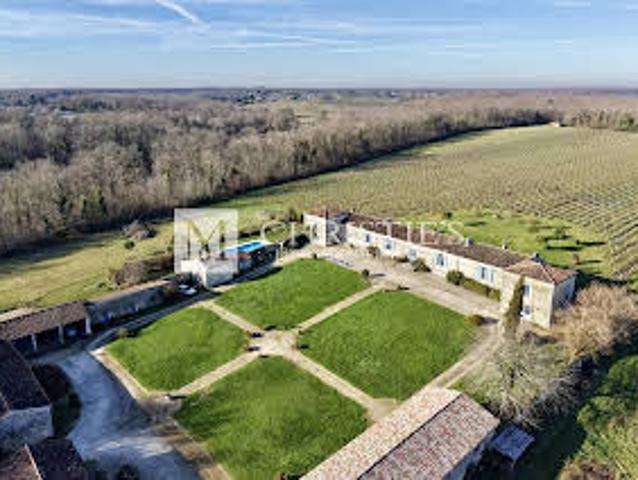 Propriété avec Piscine