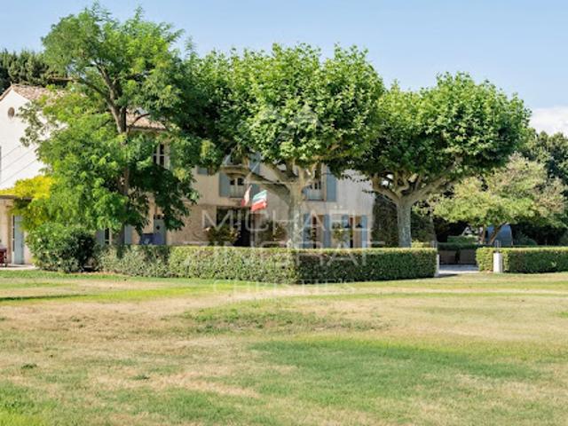 Propriété avec piscine