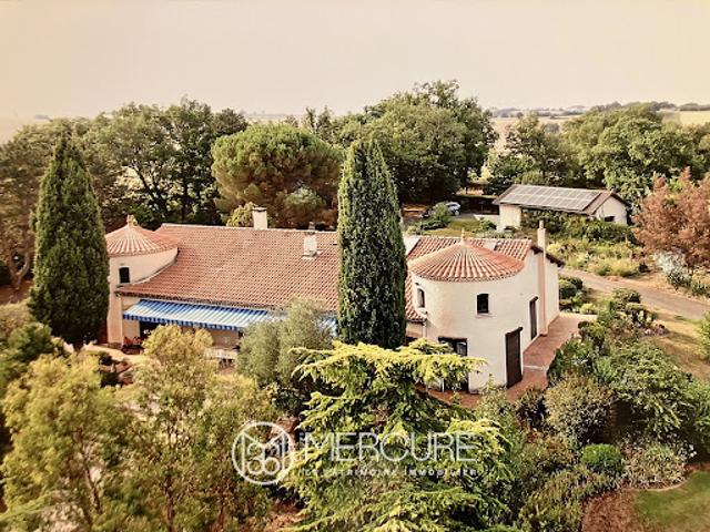 Propriété avec piscine