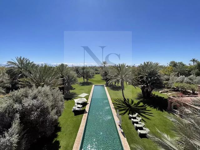 Propriété avec piscine