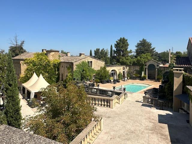 Propriété avec piscine