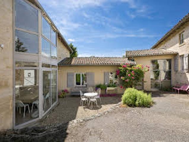 Maison avec Piscine et Terrasse