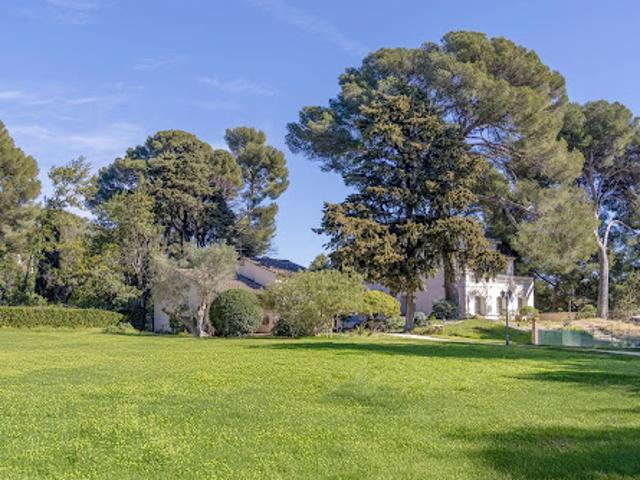 Propriété avec piscine