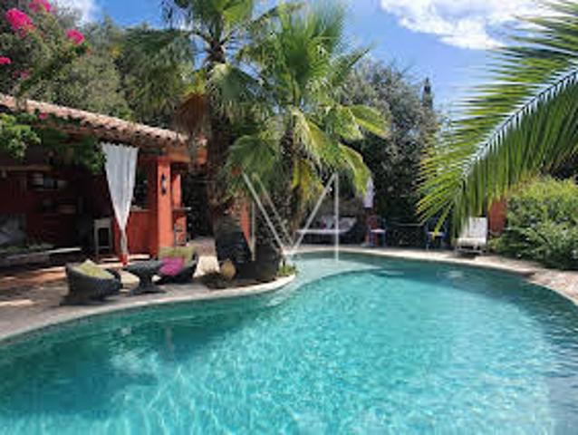 Propriété avec Piscine
