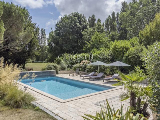 Propriété avec piscine