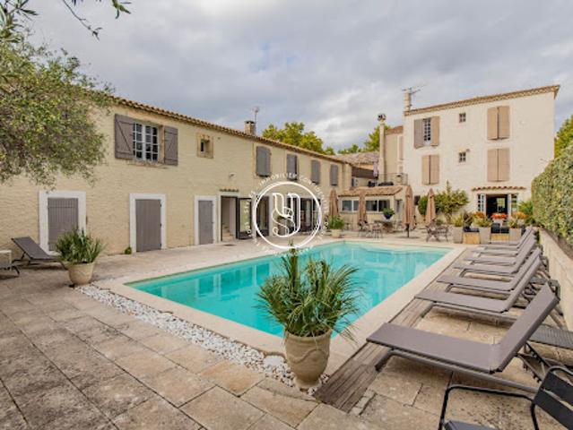 Propriété avec piscine