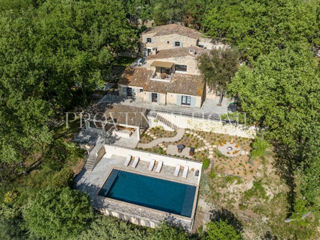 Propriété avec piscine