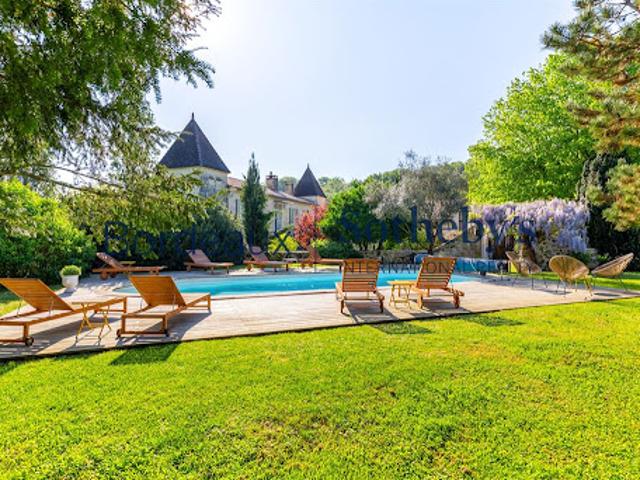 Propriété avec piscine