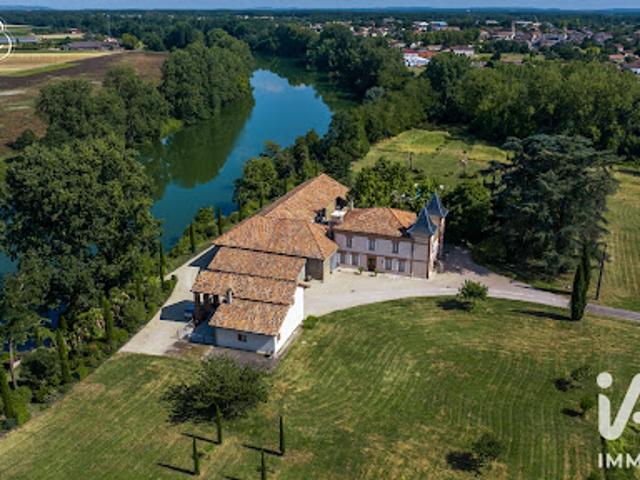 Propriété avec piscine