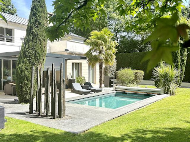 Propriété avec piscine