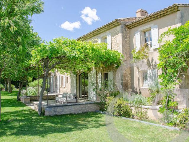 Propriété avec piscine
