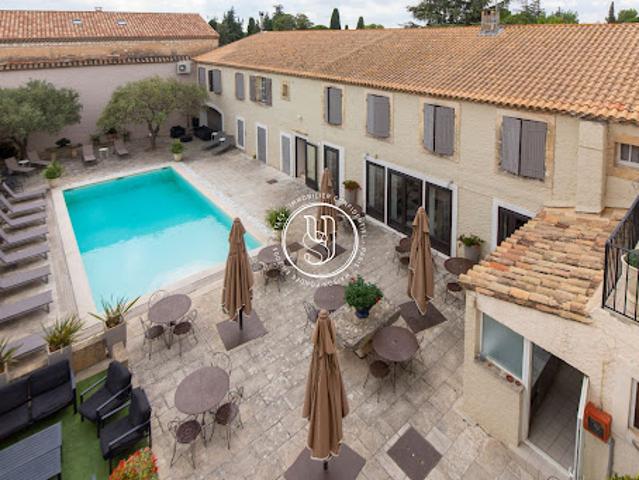 Propriété avec piscine