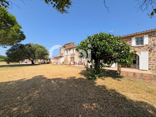 Propriété avec piscine