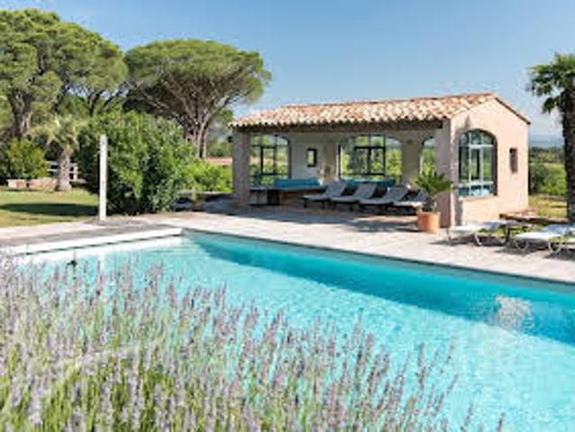 Propriété avec Piscine