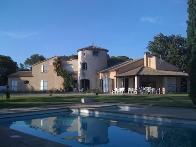 Propriété avec piscine