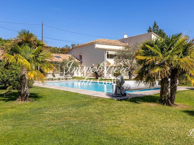Propriété avec piscine