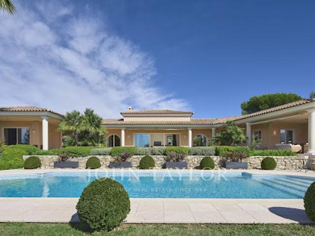 Propriété avec piscine