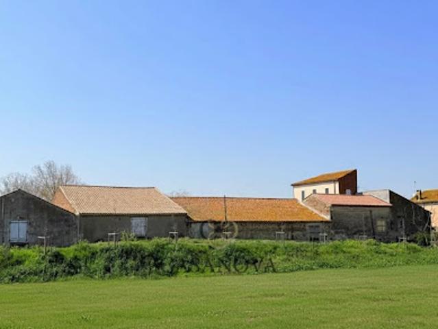 Propriété avec piscine