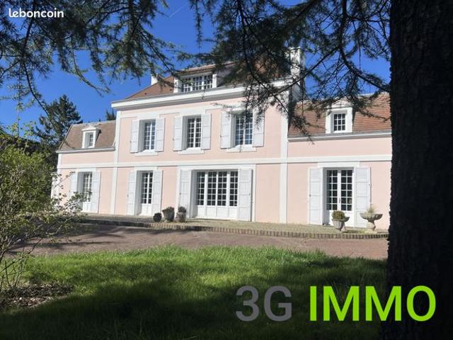 Propriété bourgeoise de 264 m² | Terrain 4 420 m² | Espace bien être