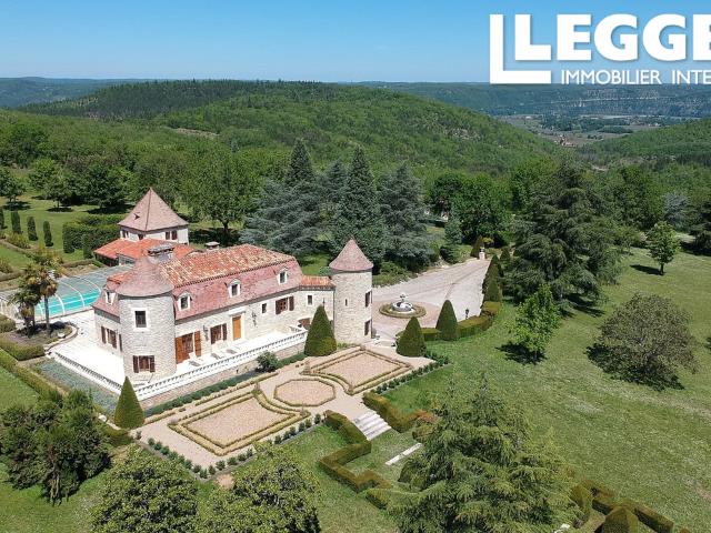 Propriété d’exception au cœur du vignoble de Cahors – Domaine de prestige sur plus de 17 hectraes