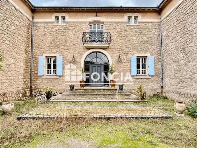 Propriété d’exception avec fort potentiel sur plus de 3 000 m²