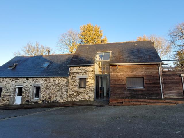 Propriété d’exception en campagne Longère Bretonne & Maison Annexe Oasis de 250 m2 sur 7 250 m2 Idéal