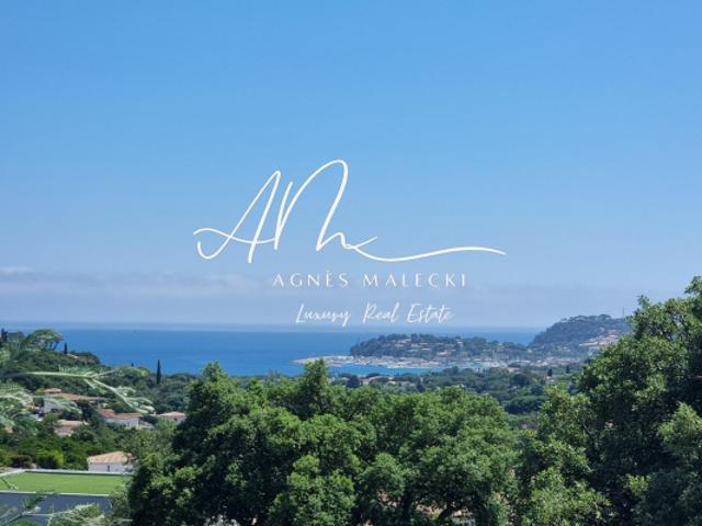 PROPRIETE DANS UN LIEU CHAMPETRE FACE A LA MER TRES BIEN ENT