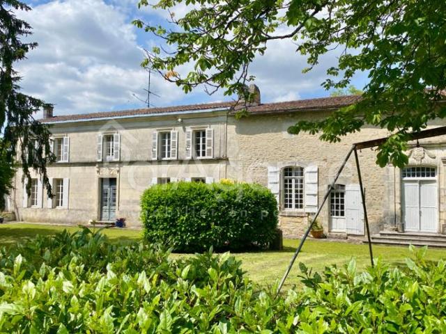 Propriété d'exception 650m2 habitables + dépendances