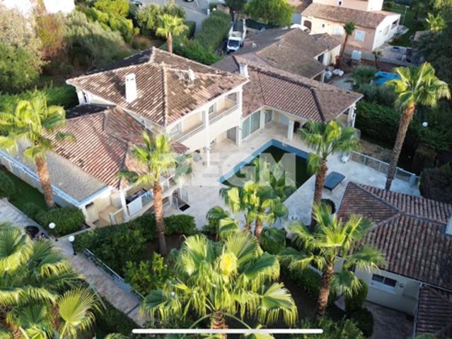 Propriété d'Exception 350m2 Fréjus
