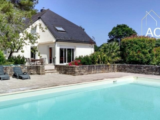 Propriété d'exception à Carnac avec piscine et parc arboré