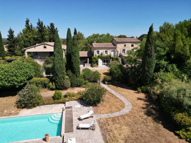 Propriété d'exception à 5km d'UZES