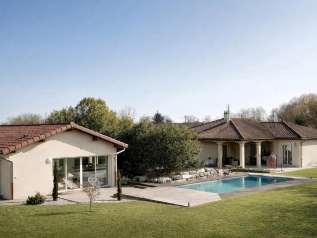 Propriété d'exception au coeur de la Dombes Villa de plain