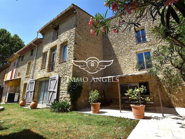 Propriété d'Exception au Coeur de Sainte Cécile les Vignes 341m² Sainte Cécile les Vignes