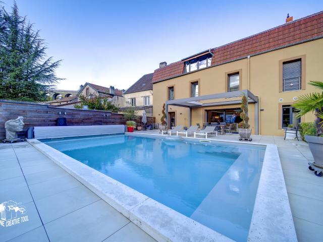 Propriété d'exception aux portes du Luxembourg, 471 m2, DPE. 471m² Thil
