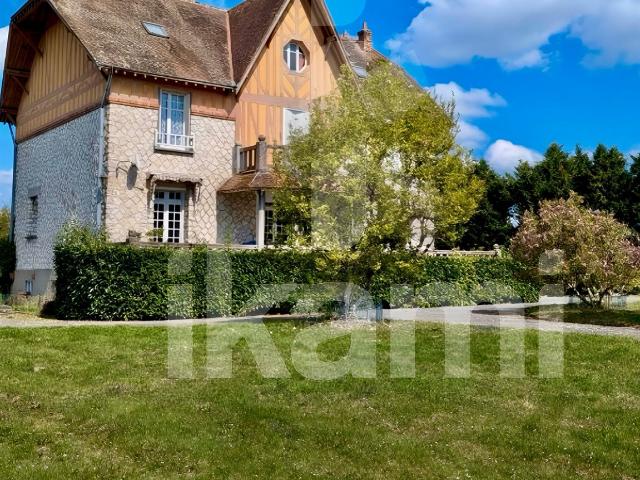 Propriété d'exception avec étang et dépendances 308m² Clémont