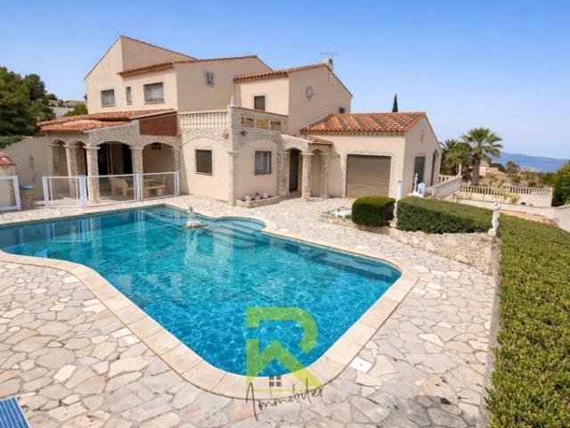 Villa 248 m2 5 chambres Vue étang de Bages Piscine G