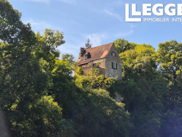 Propriété d'exception en Périgord Noir un bijou d'authenticité !