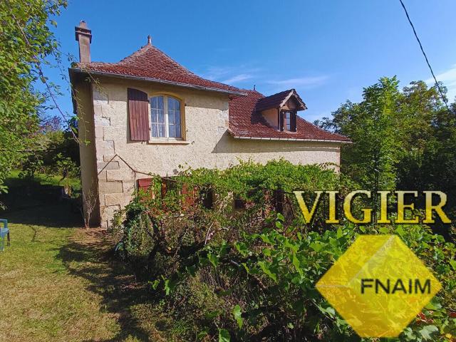 Propriété de 3,2 hectares avec deux maisons 228m² Figeac