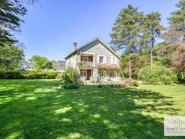 Propriété de 184m2 Haute Goulaine 7 pièce s avec dépendances