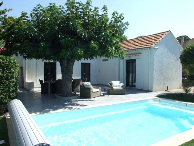 Propriété de 2 villas de plain pied avec piscine