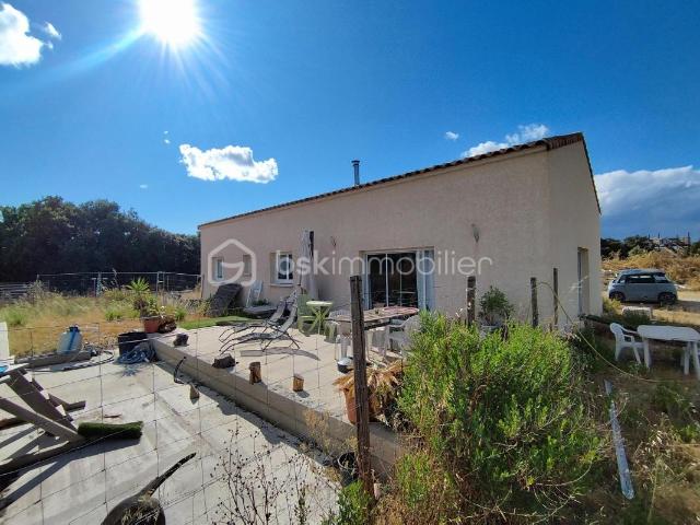 2 villas récentes sur 2 hectares de terrain