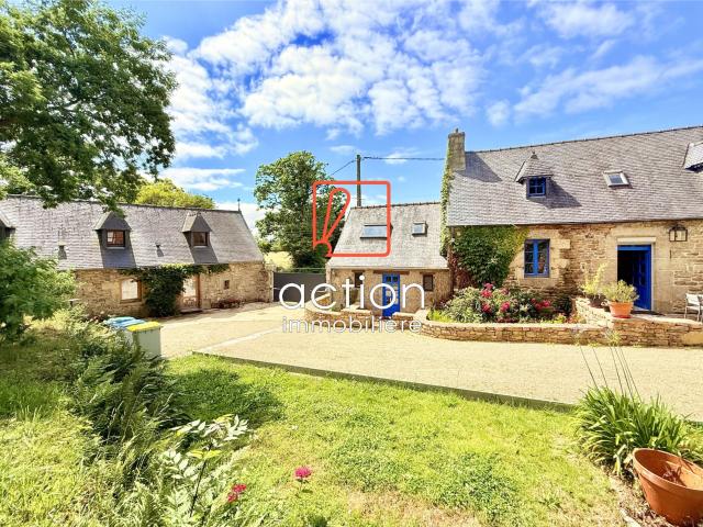 Propriété de 2 maisons en pierre d'env. 360m2 idéal chambres d’hôtes / gîte déjà actif Ploumilliau